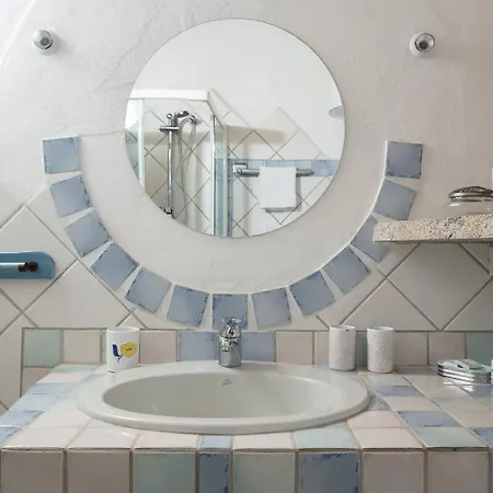 Villa Turalis By Klodge Rudalza